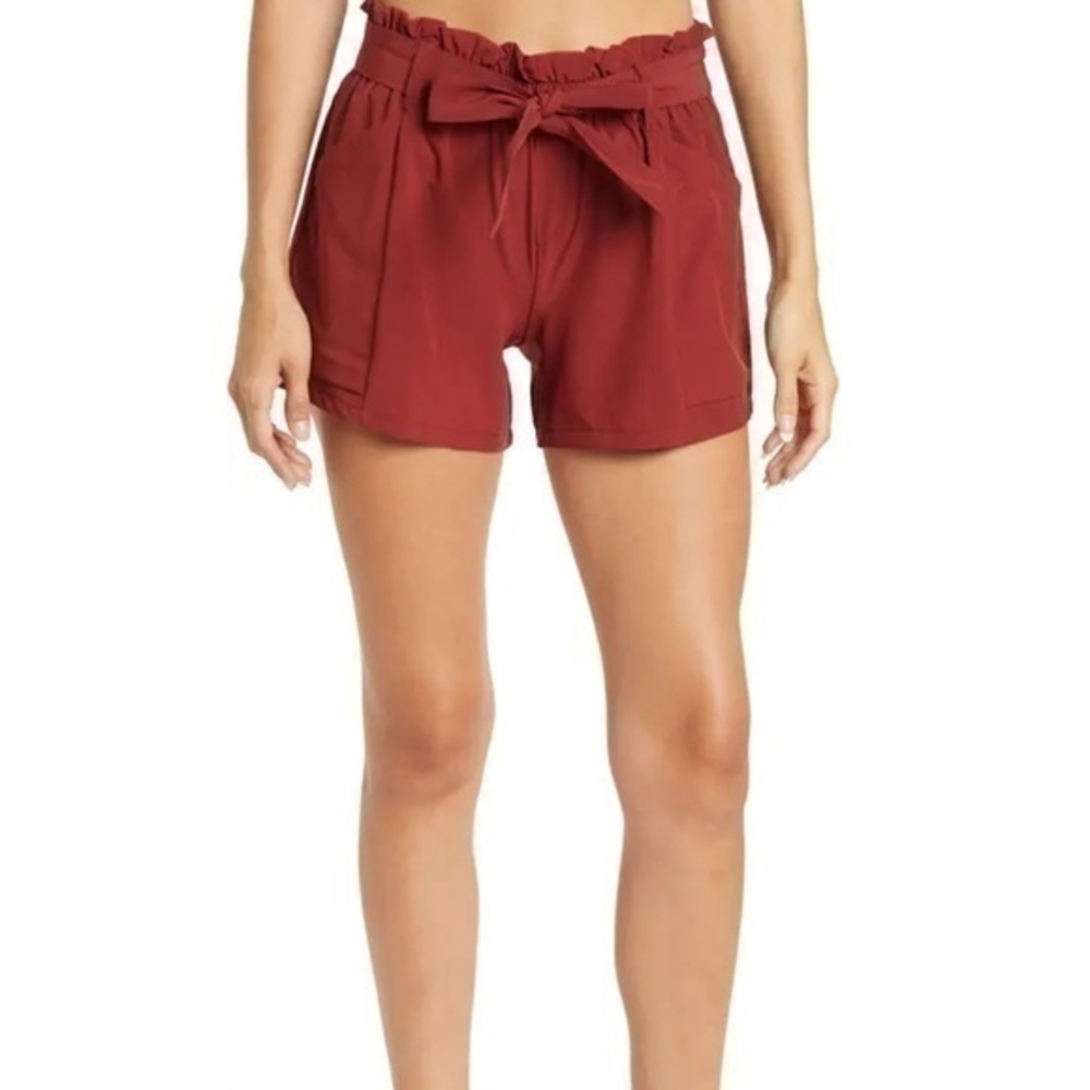 NWT Tie Waist Paperbag Shorts
90 DEGREE BY REFLEX